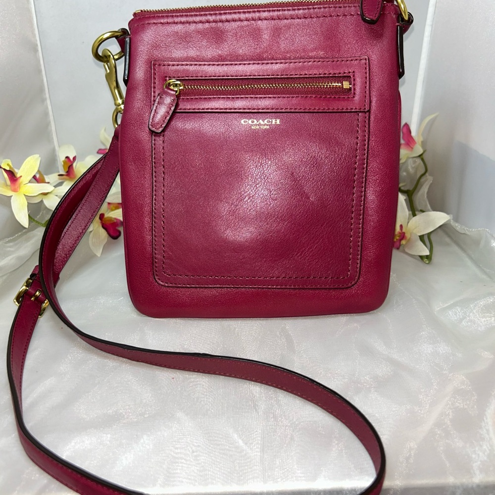 Slim Coach crossbody bag